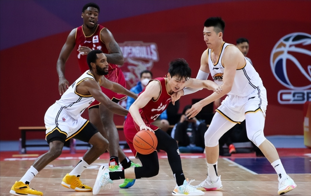 法甲窗口期走向成谜；孟菲斯灰熊造点机会；引发热议；身体对抗强度拉满(孟菲斯风格是什么)